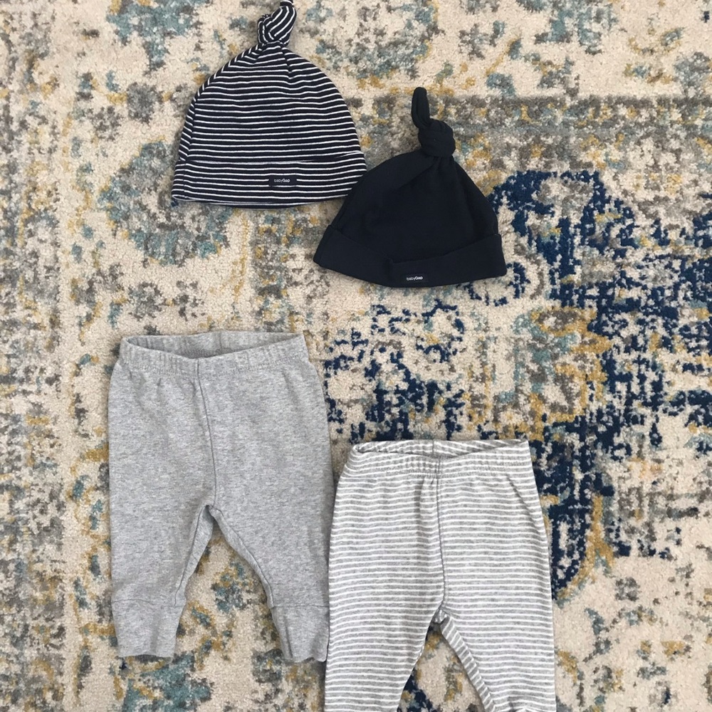 Gap Matching Baby Sweats and Top Knot Hats 0-3 M
